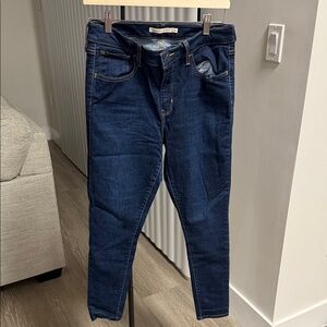 Women's Levis 720 High Rise Super Skinny Dark Blue Jeans